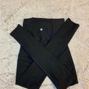 Lululemon leggings size 2  with 28 inch inseam!